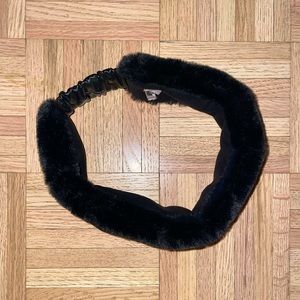 Apparis Black Earmuff Faux Fur Headband